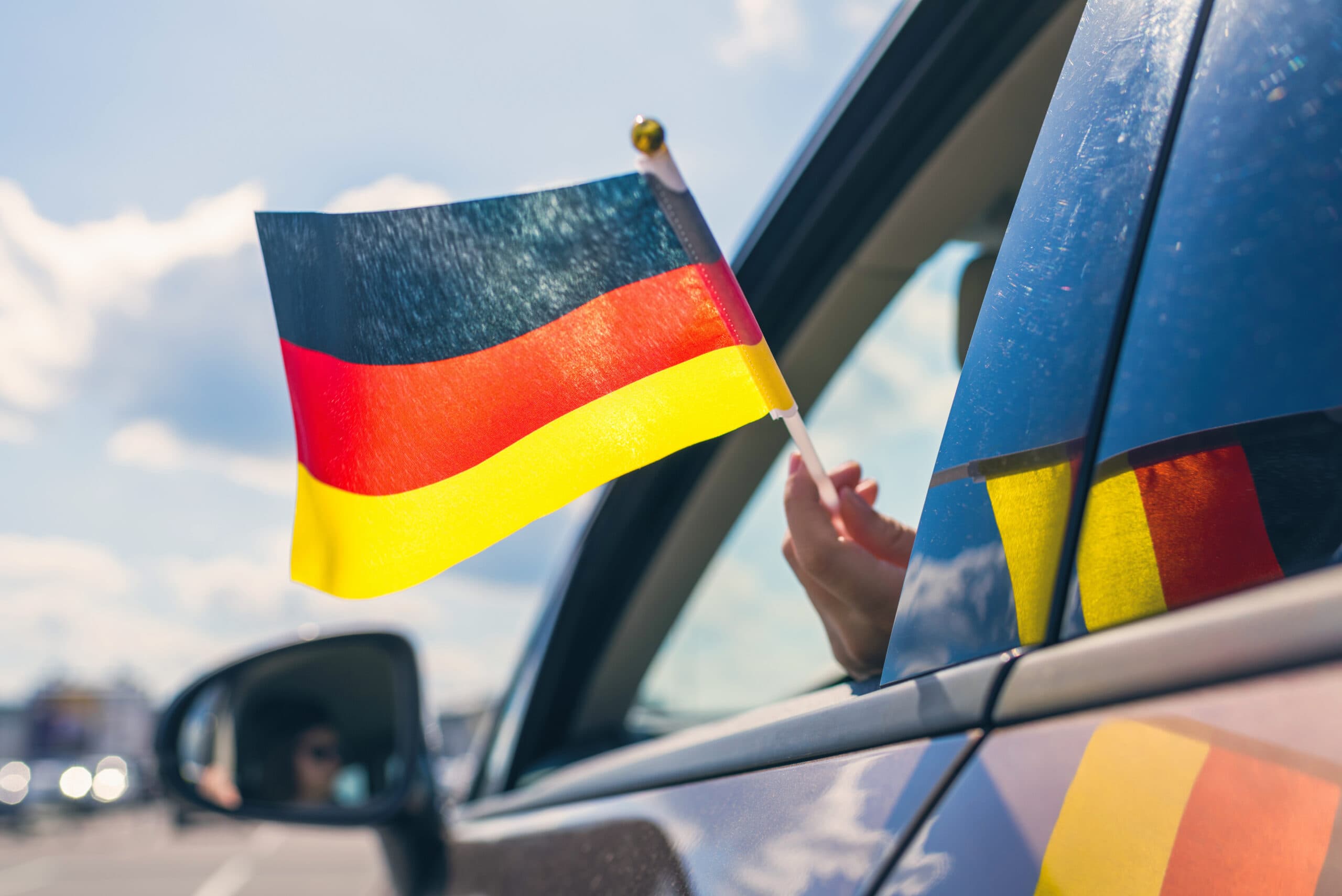 Odprawy kodeksowe i umowne dla pracowników pracujących w Niemczech, Belgii i Holandii